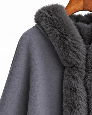 Margaux™ châle à capuche en polaire