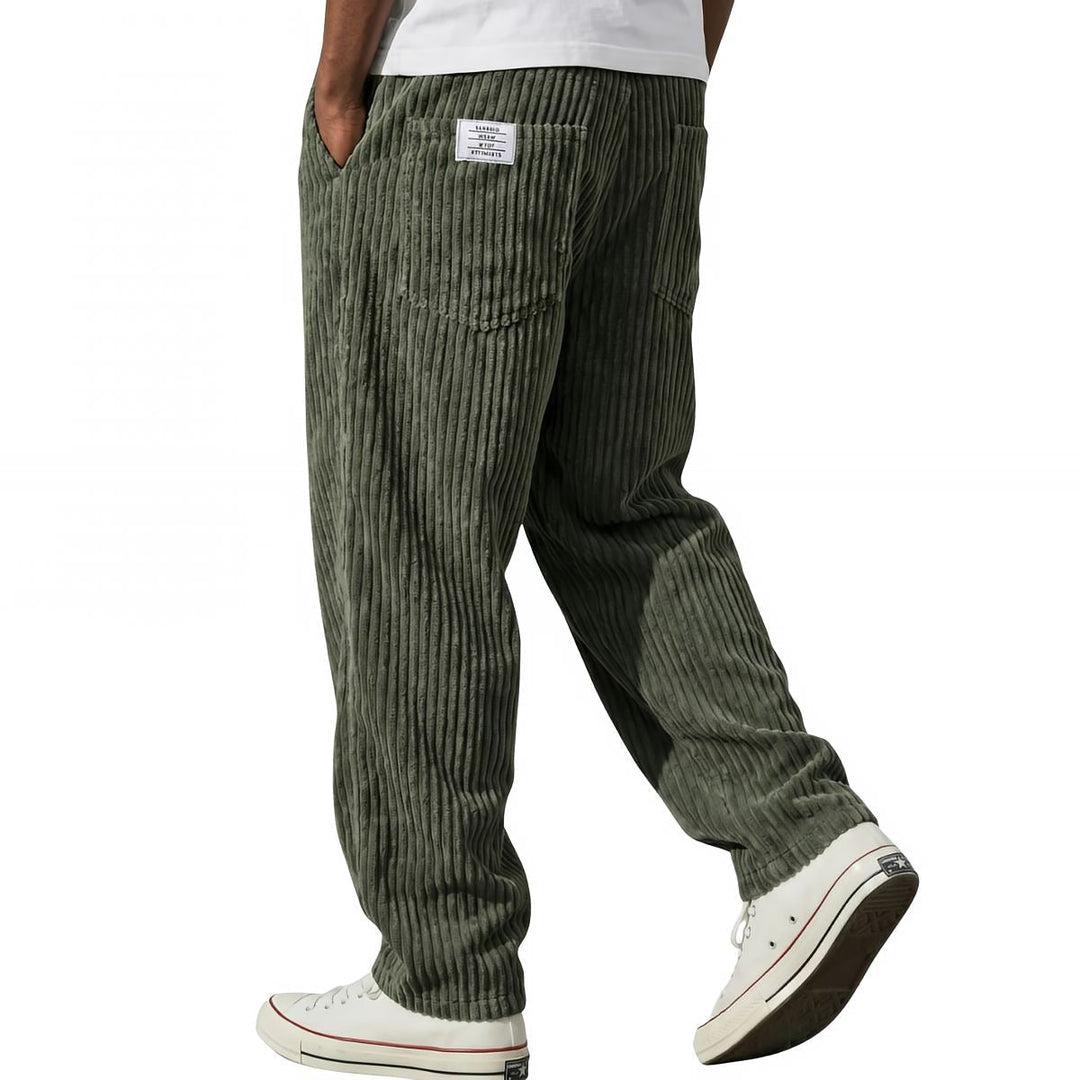 Pantalon Laurent en velours côtelé, coloris vert foncé