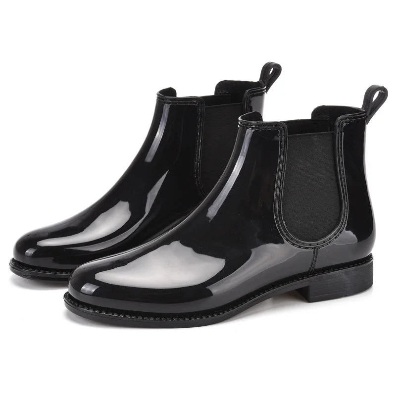 Bottines Chelsea de pluie Camille pour femme, noir verni
