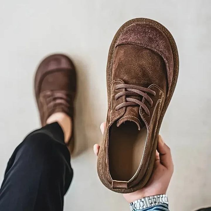 Chaussures André portées, vue de face